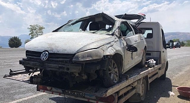 Hakimiyetini kaybeden sürücü takla attı!