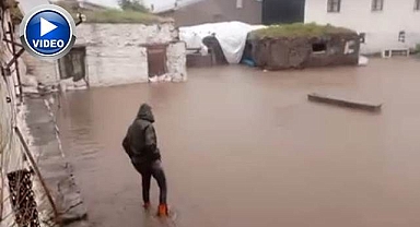 İki köy sular altında kaldı