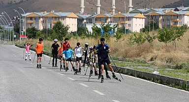 Kayakçılar engel tanımıyor