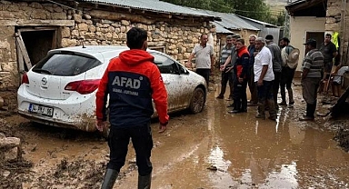Sağanak yağış seli getirdi!