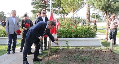 Şehitler dualarla anıldı