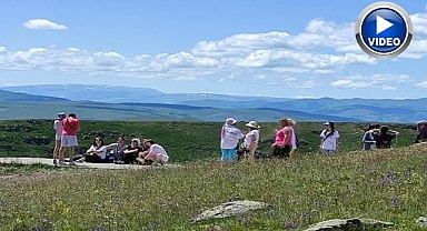 Tarihi Şeytan Kalesi'ne turist akını