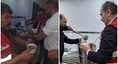 Türk Kızılay Engelsiz Erzurum Şubesi aşure dağıttı