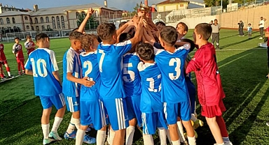 U-13 Şampiyonu Erzurumspor
