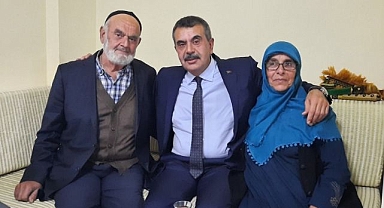 Bakan Tekin'e memleketinden destek yağdı