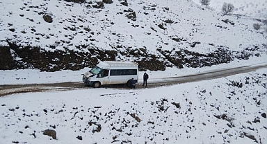 Birçok köy yolu ulaşıma kapandı!