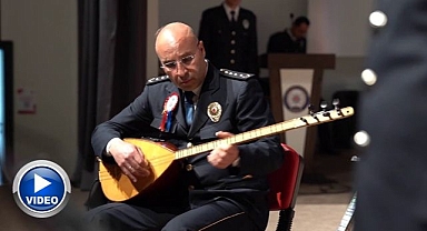 Emniyet müdürü çaldı, dinleyenler duygulandı