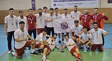 Futsal’da AÜ damgası..