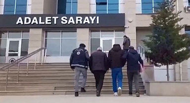 Göçmen kaçakçıları yakalandı