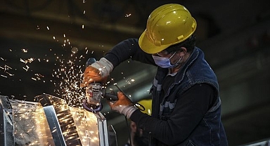 Hizmet üretimi arttı
