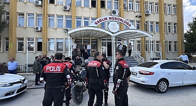 Sağlık İl Müdürlüğüne tabancayla girdi!