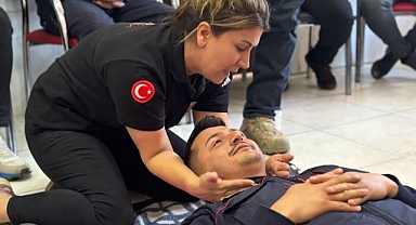 İtfaiye personeline ilk yardım eğitimi