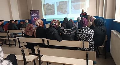 Jandarma’dan annelere eğitim