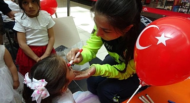 Jandarma ekiplerinden çocuklara sürpriz