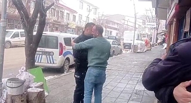 Kavga ihbarına gittiler, teşekkürle karşılandılar