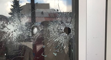 Kavgada sıkılan kurşun işçiyi ağır yaraladı