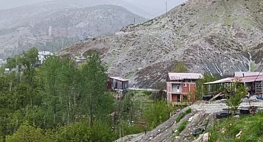 Kentte dolu yağışı etkili oldu