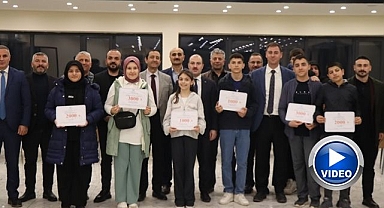 'Kitap Kurdu' öğrencileri ödüllendirdi