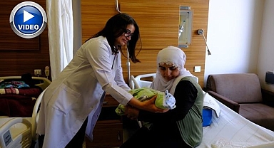 Sağlık ekipleri zamanla yarıştı Anne ve bebeği hayata döndü
