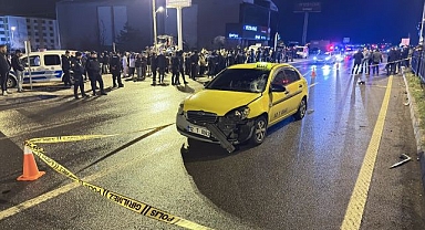 Taksinin çarptığı üniversite öğrencisi ağır yaralı