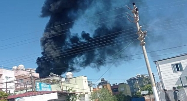 Tandırdan sıçrayan kıvılcımlar yangın çıkardı