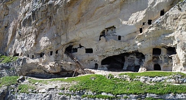 Urartu mağaraları turizme açılıyor