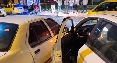 2 otomobil kafa kafaya çarpıştı