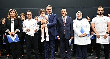 60+ Tazelenme Üniversitesi'nde yıl sonu coşkusu