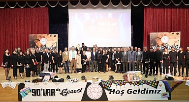 '90'lar Gecesi'nde nostalji dolu anlar yaşandı