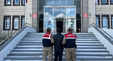 Aranan hükümlü yakayı ele verdi