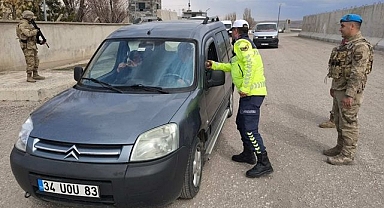 Denetimlerde 27 araç trafikten men edildi
