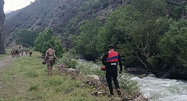 Derede kaybolan genç için çalışma başlatıldı