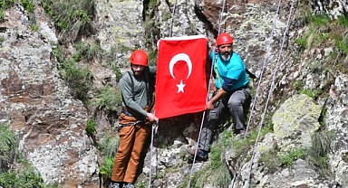 Doğa yürüyüşü ve kaya tırmanışı gerçekleştirildi