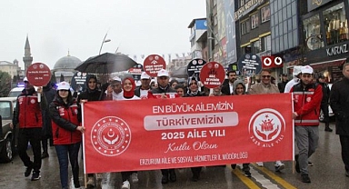 Erzurum'da Aile Yılı korteji