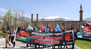 Erzurum'da sağlıkçılar Gazze için yürüdü