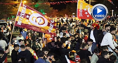 Erzurumlular şampiyonluğu kutlamak için sokaklara akın etti