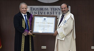 ETÜ'de 2024-2025 yılı akademik giysi ve ödül töreni