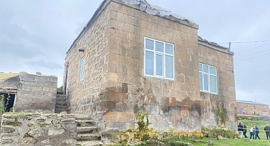 Evin tavanı çöktü: 1 ölü
