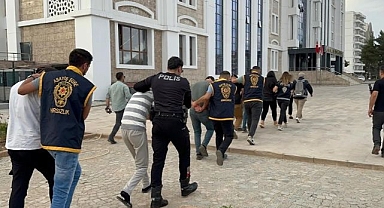 Fuhuş operasyonunda 3 şahıs tutuklandı