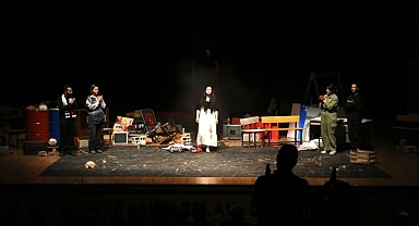 Gazze'deki dramı tiyatro ile anlattılar