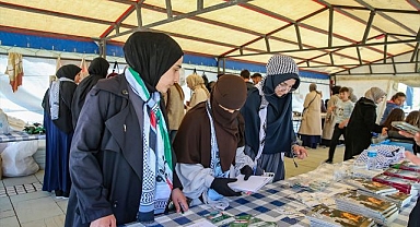 Gazze yararına kermes düzenlendi