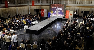 Geleneksel motifler defileyle tanıtıldı