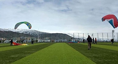 Genç Kanatların yamaç paraşütü deneyimi 