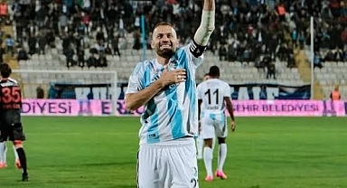 Kafa golünde lider