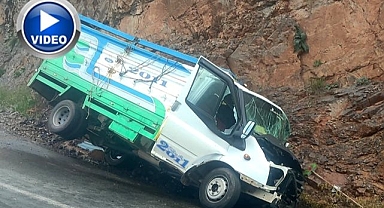 Kontrolden çıkan kamyonet kayalığa çarptı