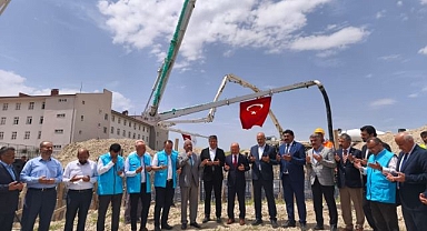 Kur'an kursu temeli dualarla atıldı