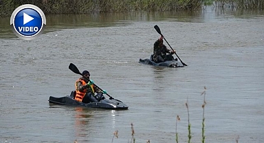 Kura Nehri'nde kano heyecanı