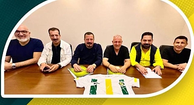 Mesut Bakkal Şanlıurfaspor'un Teknik Direktörü Oldu