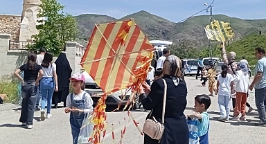 Oğlunun anısına uçurtma şenliği düzenledi