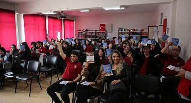 Öğrenciler teröre karşı bilgilendirildi